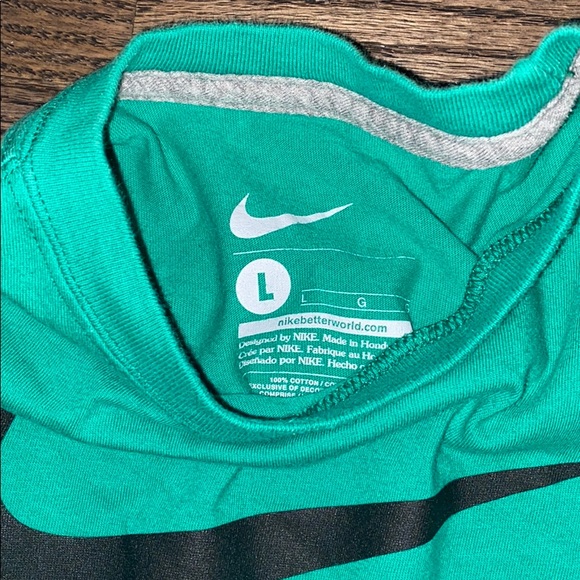 Kids LG Green Nike T-Shirt - Picture 2 of 3